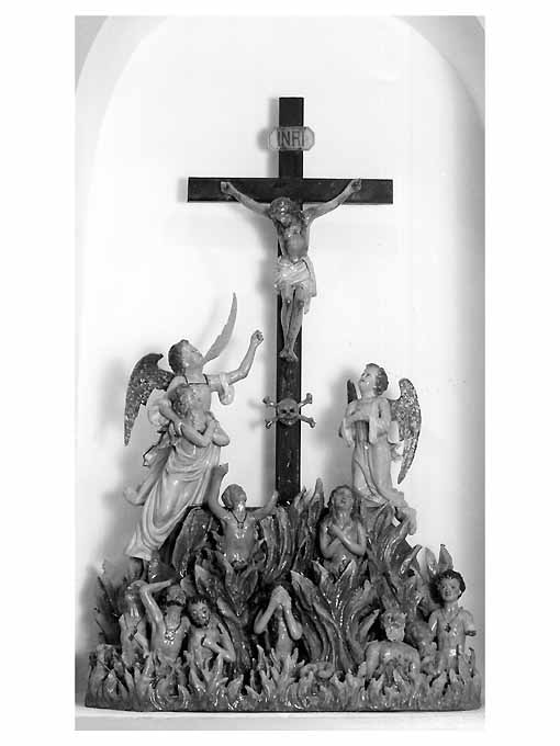 Cristo crocifisso e anime del purgatorio (gruppo scultoreo) - ambito Italia meridionale (sec. XX)
