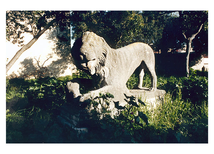 leone (scultura, elemento d'insieme) - ambito Italia centro-meridionale (sec. III)