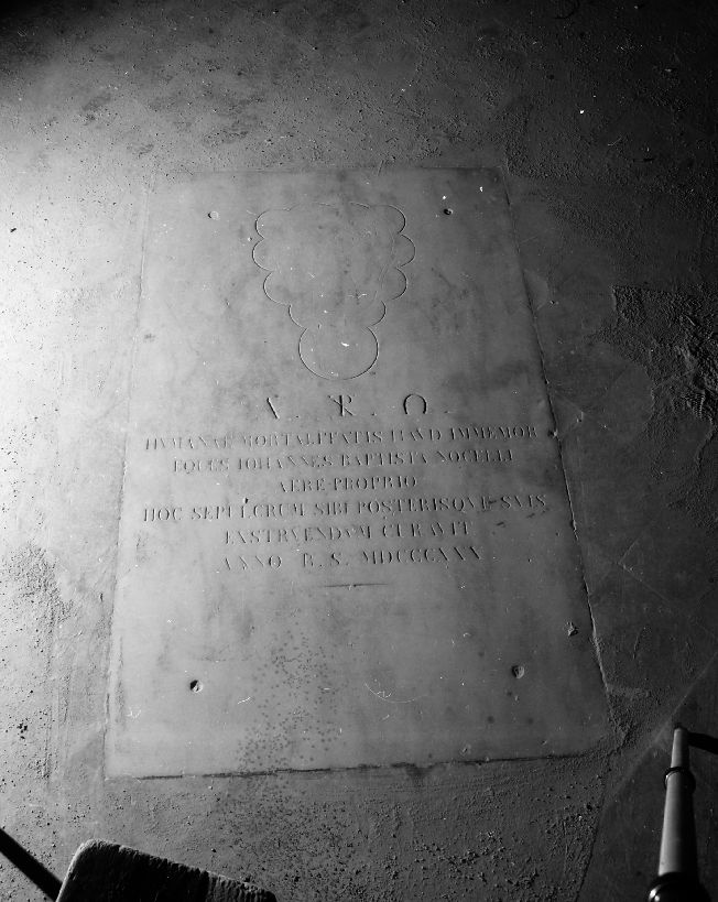 lapide tombale - ambito Italia meridionale (sec. XIX)