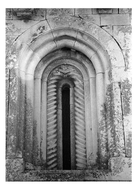 monofora - ambito pugliese (secc. XII/ XIII)
