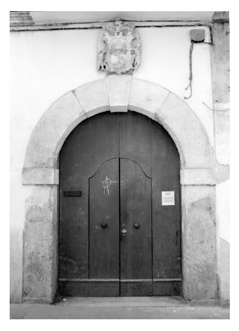 stemma gentilizio (rilievo) - ambito pugliese (sec. XVII)