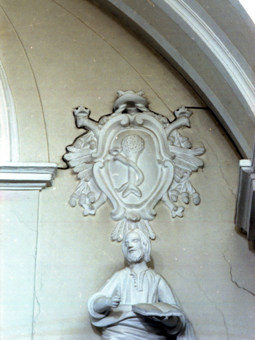 stemma vescovile (rilievo, serie) - ambito Italia meridionale (sec. XVIII)