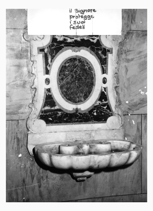 acquasantiera da parete, serie - ambito Italia meridionale (sec. XVIII)