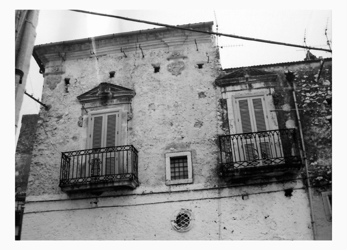 porta finestra, serie - produzione pugliese (sec. XVIII)