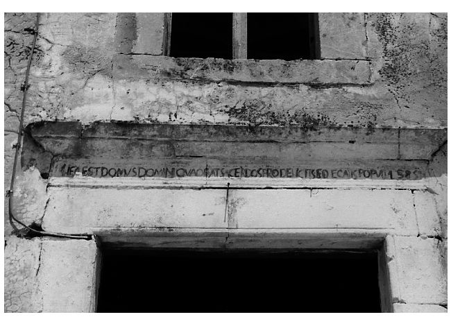 portale - ambito pugliese (sec. XVI)