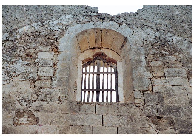 monofora, serie - ambito cistercense (sec. XIII)