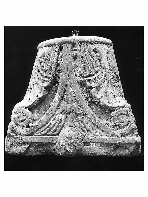 capitello - ambito pugliese (secc. XI/ XII)