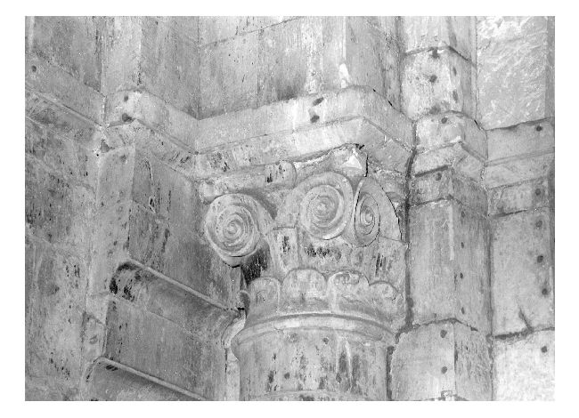 semicapitello - produzione pugliese (sec. XII)