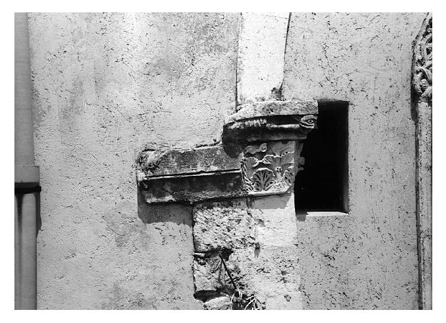 capitello - produzione pugliese (sec. XII)