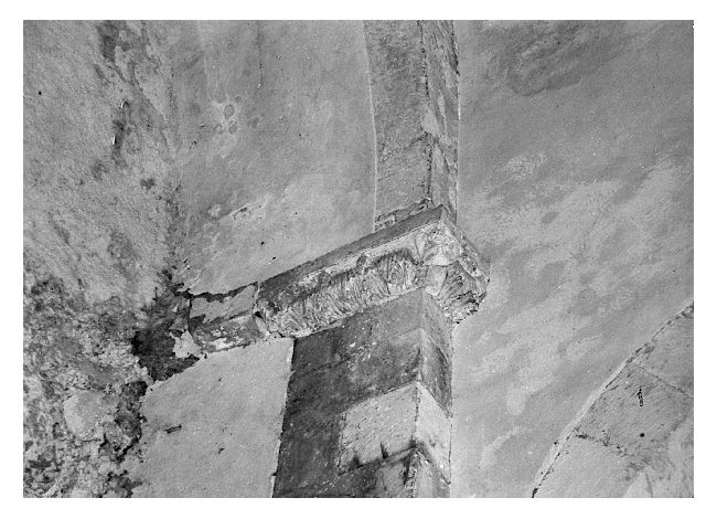 Santo eremita (?) (pietra d'imposta) - produzione pugliese (sec. XII)