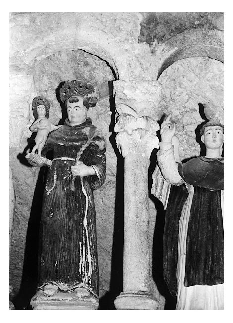 colonna - produzione pugliese (sec. XII)