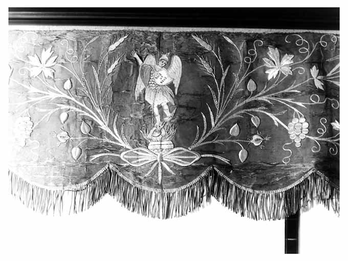 San Michele Arcangelo (drappellone del baldacchino processionale) - manifattura Italia meridionale (seconda metà sec. XIX)