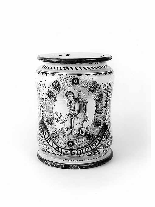 angelo genuflesso nell'atto di cogliere un fiore (vaso da farmacia) - manifattura Italia meridionale (prima metà sec. XVII)