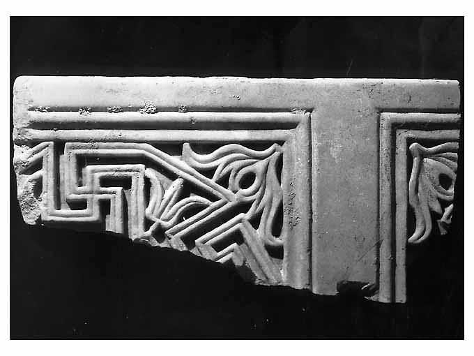 pluteo, frammento - ambito pugliese (sec. XI)