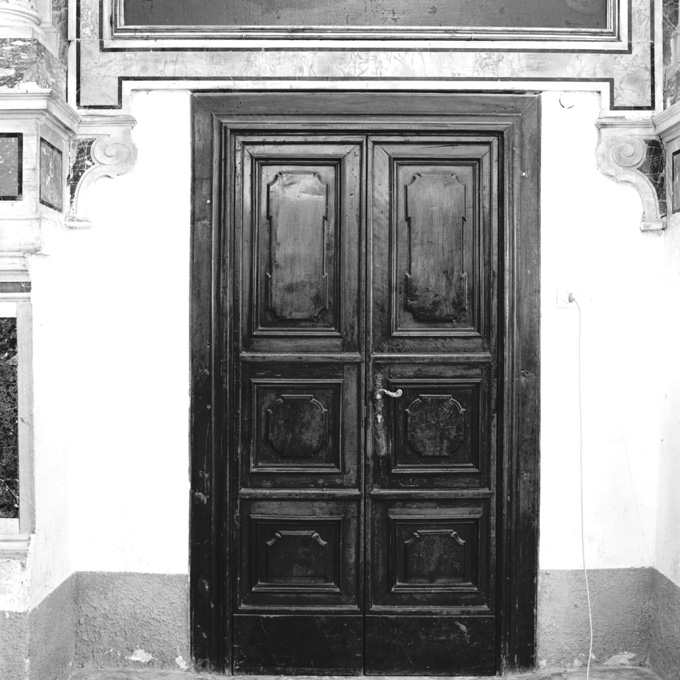 porta - a due battenti, serie - ambito Italia meridionale (prima metà sec. XVIII)