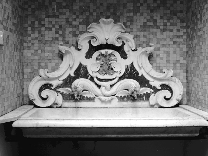lavabo da sacrestia - ambito napoletano (prima metà sec. XVIII)