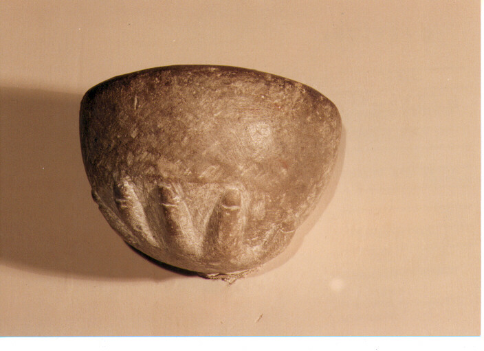 acquasantiera da parete - ambito pugliese (sec. XVII)