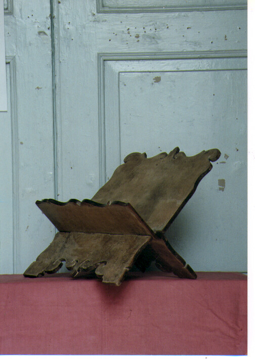 leggio d'altare - manifattura pugliese (secc. XVIII/ XIX)