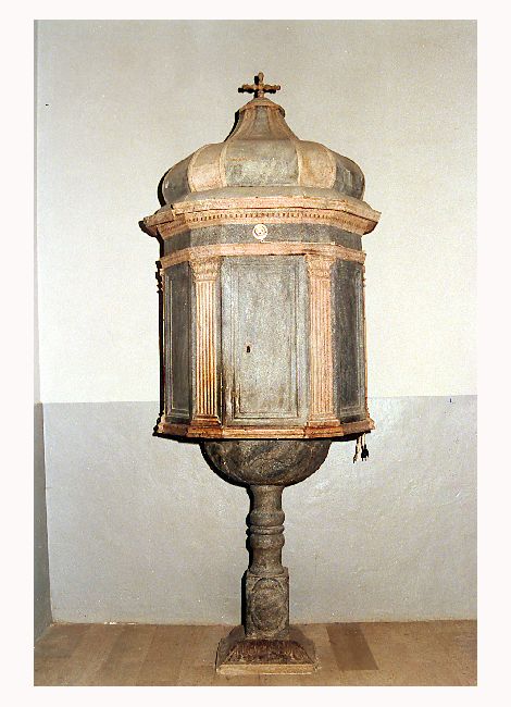 coperchio del fonte battesimale - produzione pugliese (sec. XVIII)