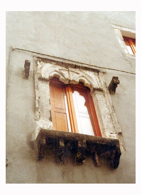 bifora - ambito pugliese (sec. XV)