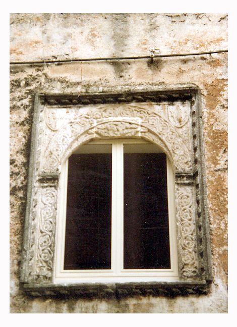 bifora - ambito pugliese (sec. XVII)