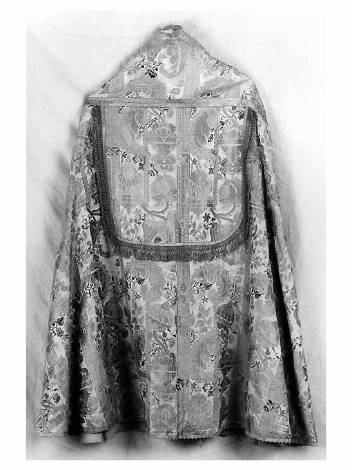 piviale, elemento d'insieme - manifattura francese (?) (secondo quarto sec. XVIII)