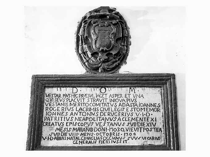 lapide tombale - ambito pugliese (sec. XVIII)