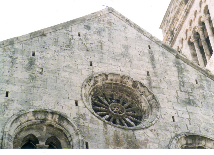 rosone - ambito Italia meridionale (sec. XVI)