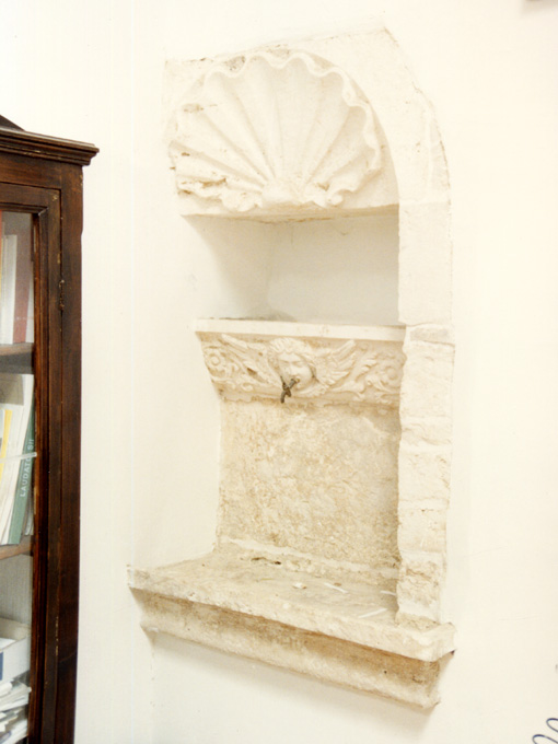 lavabo da sacrestia - ambito pugliese (sec. XVII)