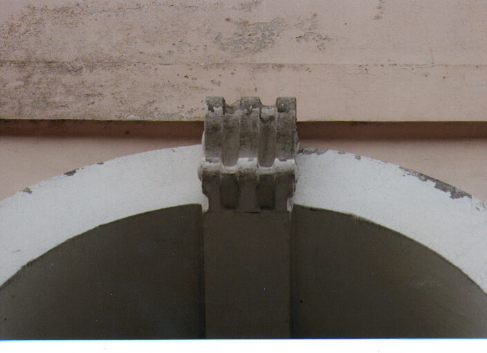 chiave di volta, serie - ambito pugliese (prima metà sec. XVIII)