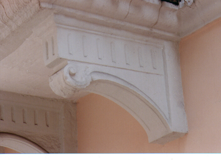 mensola architettonica, serie - ambito Italia meridionale (seconda metà sec. XVIII)