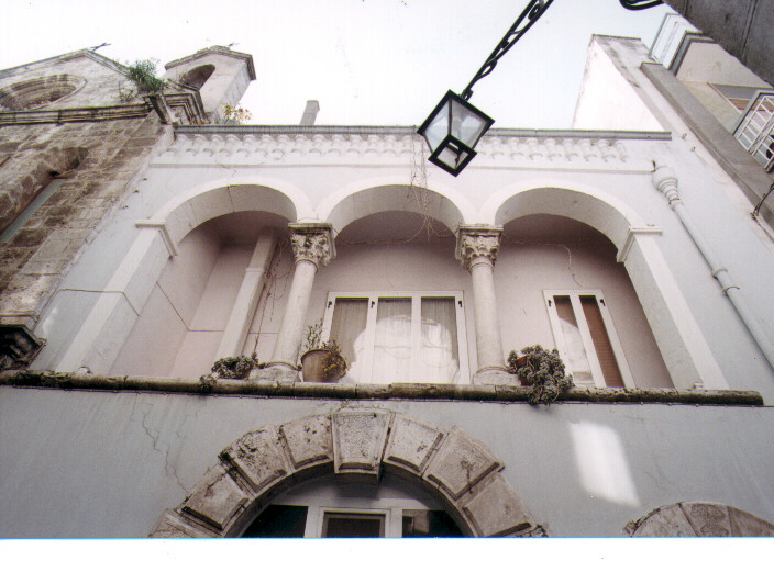 colonna, serie - ambito Italia meridionale (sec. XVIII)