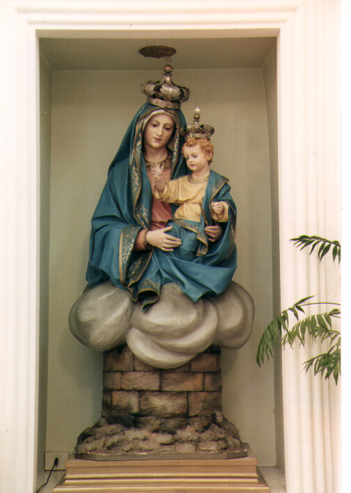 Madonna del Pozzo, Madonna con Bambino (statua) di De Lucrezi Achille (sec. XIX)