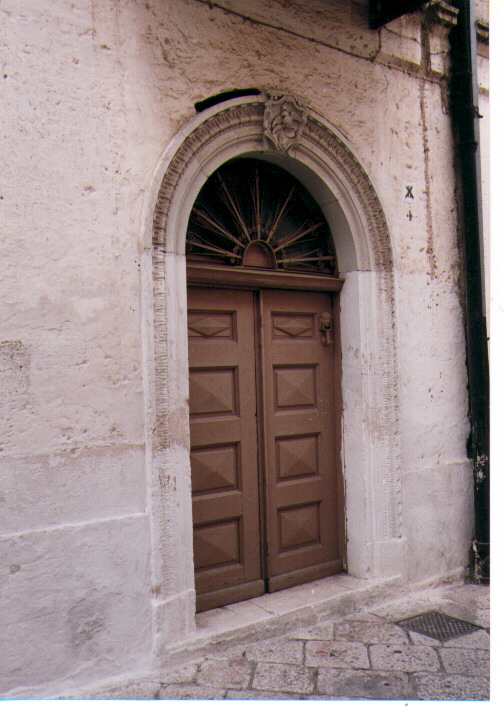 portale - ambito pugliese (sec. XX)