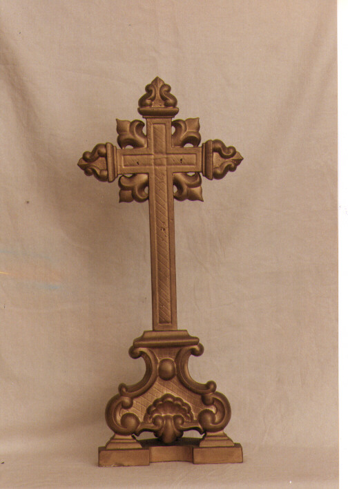 croce d'altare - ambito pugliese (ultimo quarto sec. XIX)