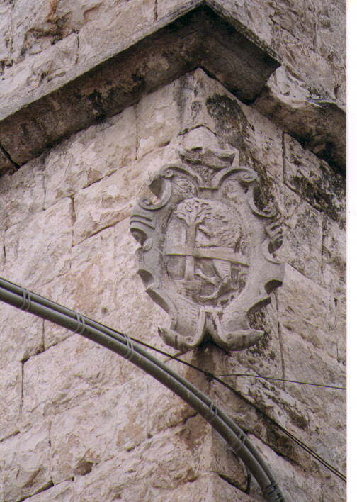 stemma gentilizio della famiglia Calò (rilievo) - ambito Italia meridionale (sec. XVI)