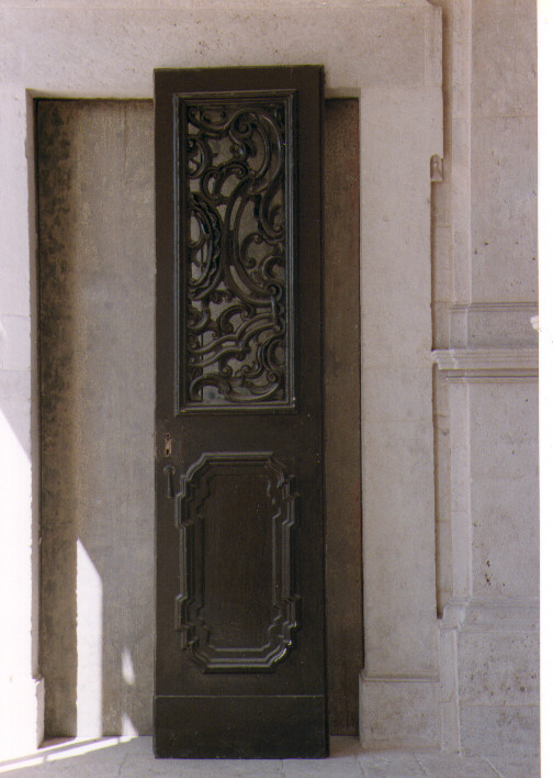 porta - a due battenti - ambito napoletano (sec. XVIII)