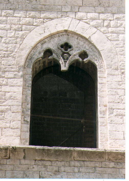 bifora - ambito Italia meridionale (sec. XIII)