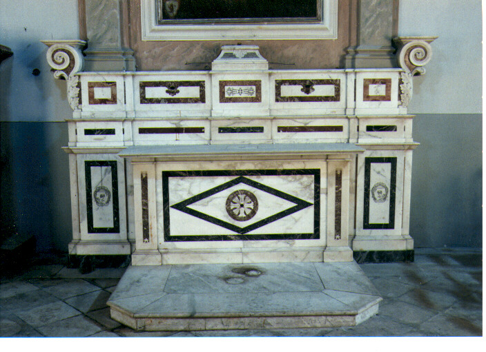 altare - ambito pugliese (fine/inizio secc. XIX/ XX)