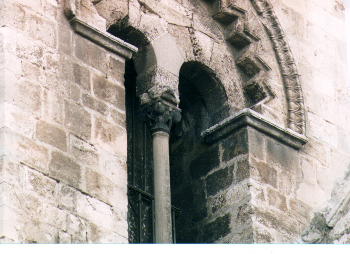 colonna - ambito Italia meridionale (sec. XIV)