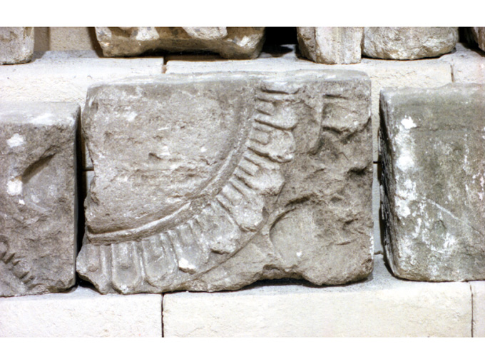 scultura, elemento d'insieme - ambito pugliese (prima metà sec. XVII)