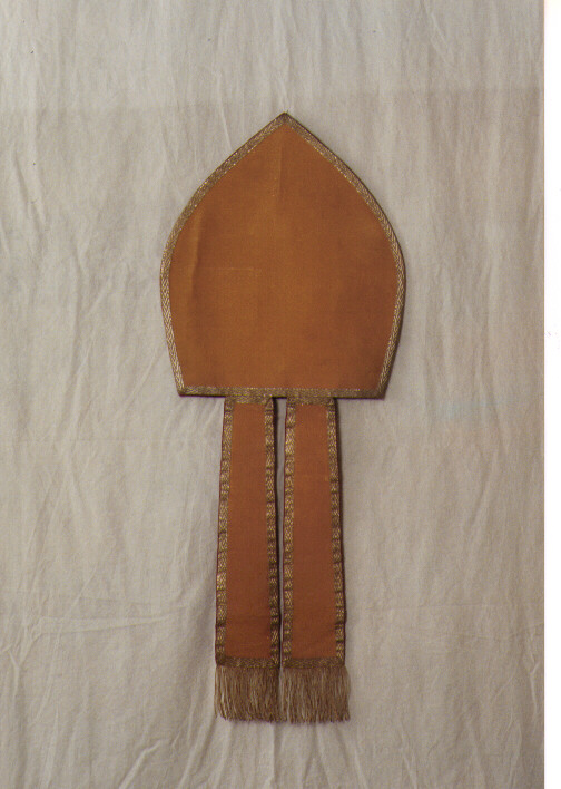 mitria - manifattura Italia meridionale (seconda metà sec. XIX)