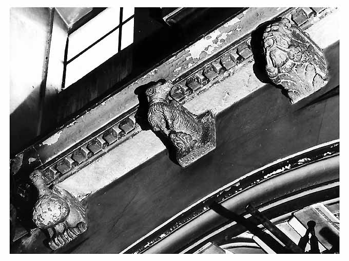 Figura zoomorfa (mensola) - manifattura pugliese (seconda metà sec. XVI)