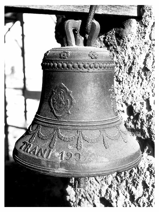 campana - manifattura pugliese (sec. XX)