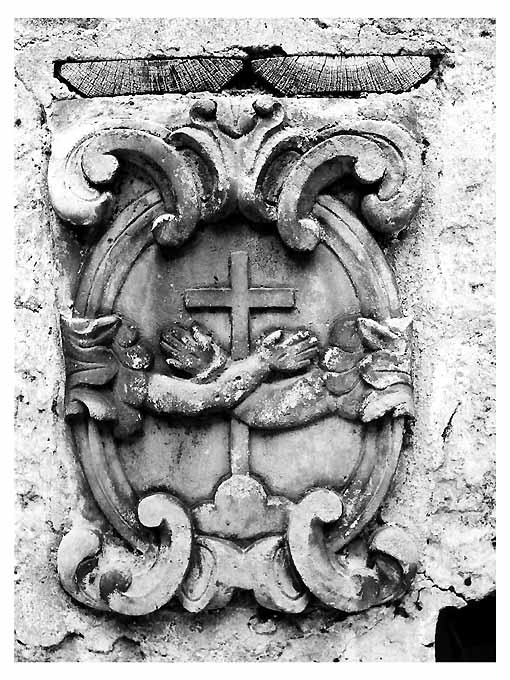 stemma dell'Ordine francescano (rilievo) - ambito Italia meridionale (seconda metà sec. XVIII)