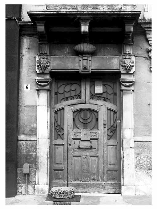 portale - ambito Italia meridionale (sec. XX)