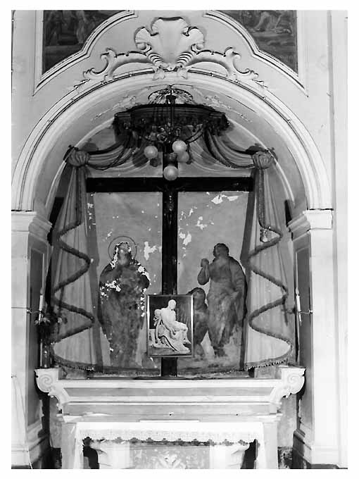 Maria Vergine, Maria di Cleofa e Maria Maddalena sotto la croce (dossale) - ambito pugliese (fine/inizio secc. XVIII/ XIX)