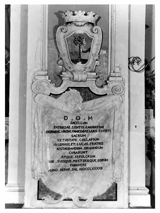 lapide tombale - produzione napoletana (sec. XVIII)