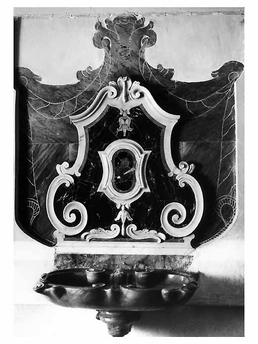 acquasantiera da parete - ambito napoletano (sec. XVIII)