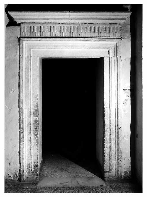 portale, opera isolata - produzione pugliese (sec. XVII)